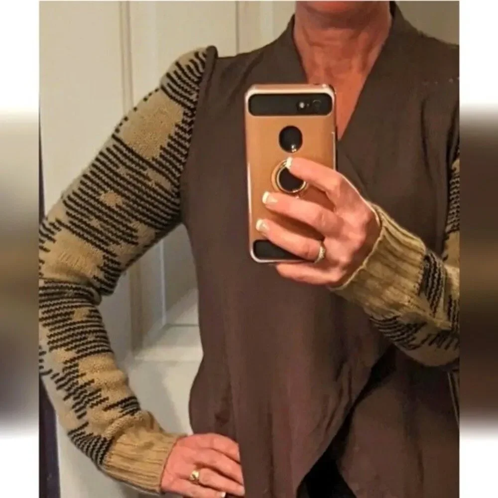 Blu Pepper taupe black cardigan sweater - great used condition - Large